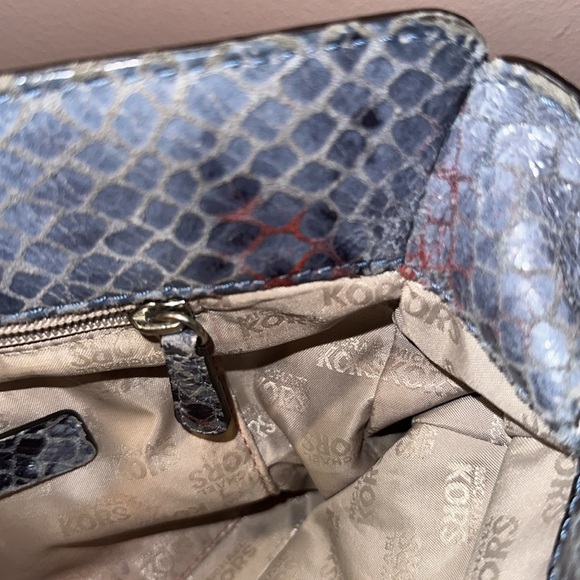 Snakeskin Michael Kors purse - Picture 4 of 5